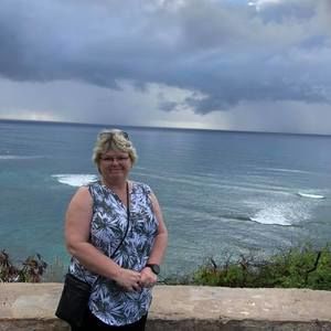 Meet your Posher, Paula